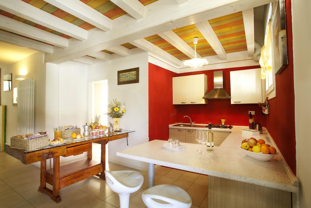 نوالي Bed And Breakfast Venice House المظهر الخارجي الصورة